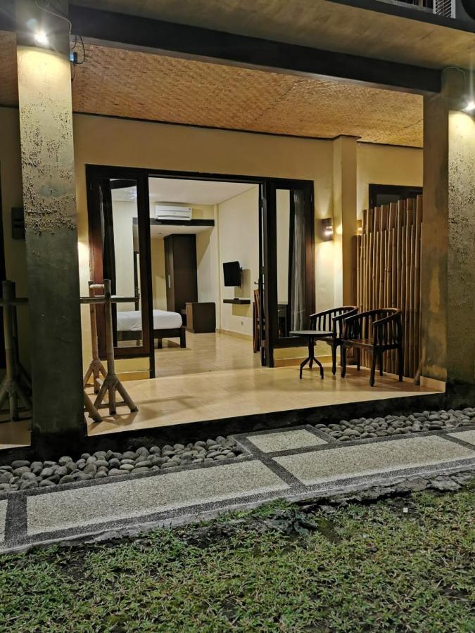 Dalia Budget Hotel Сенггігі Екстер'єр фото