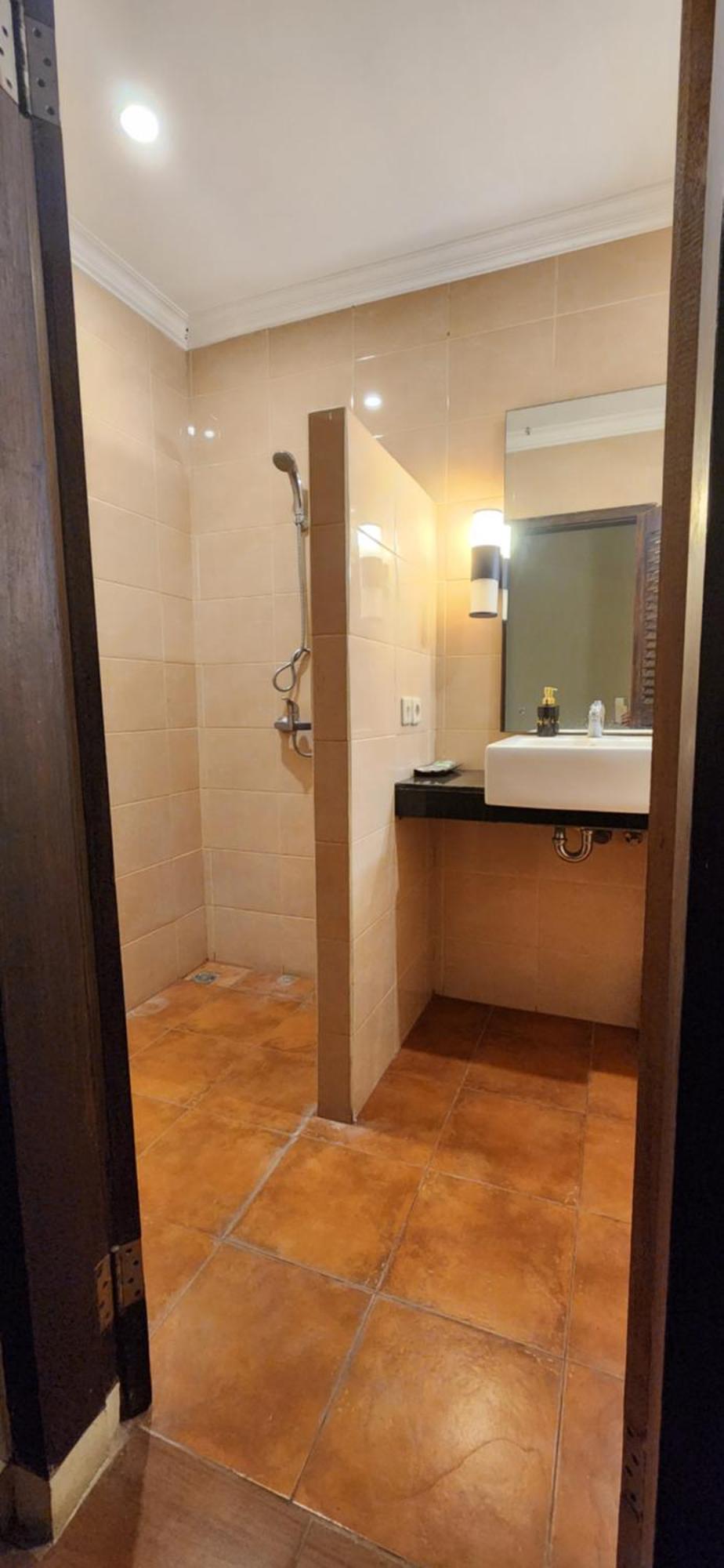Dalia Budget Hotel Сенггігі Екстер'єр фото
